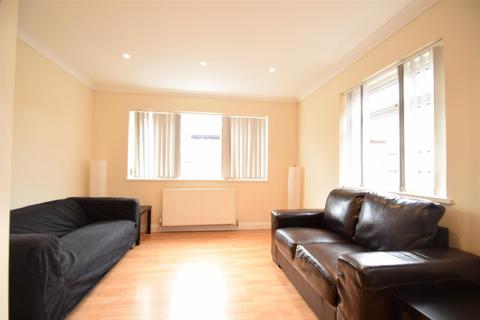 2 bedroom flat to rent - Heaton Place, Heaton, NE6