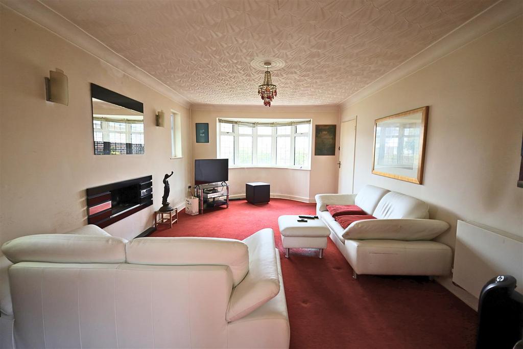 Reception room / bedroom
