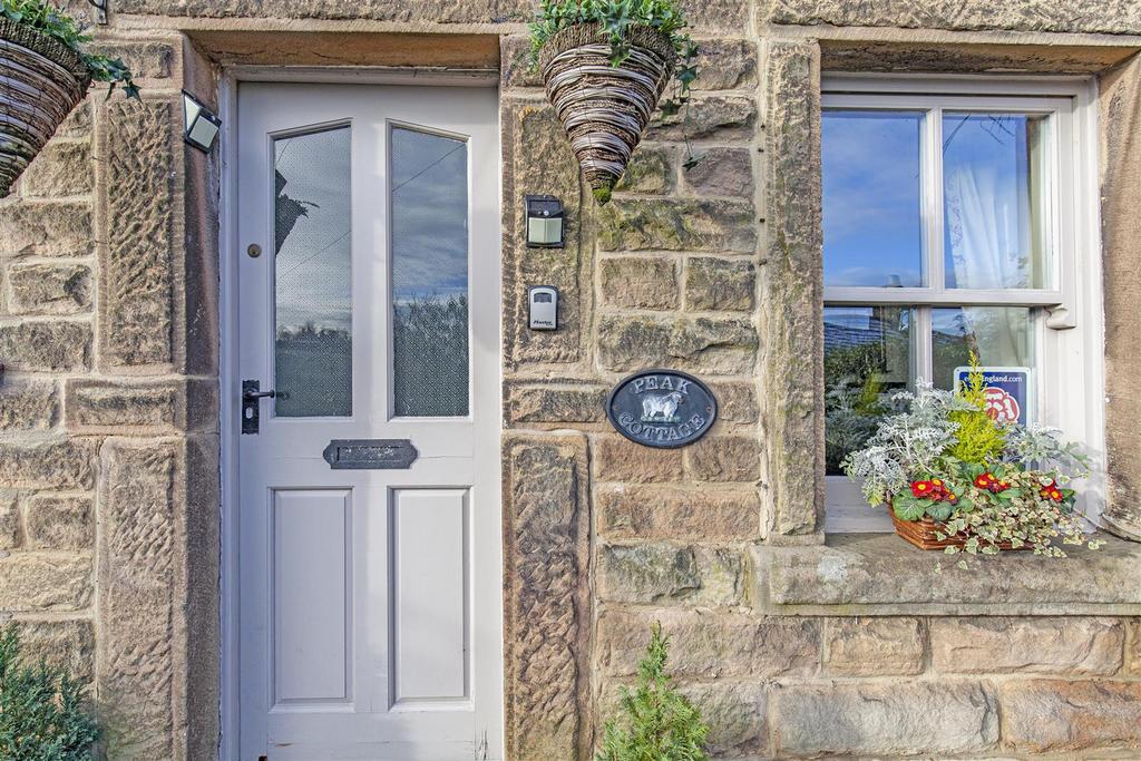 Front External-7.jpg