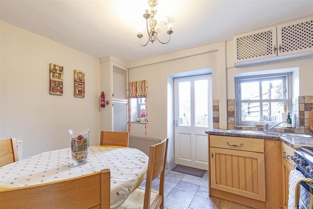 Kitchen-3.jpg