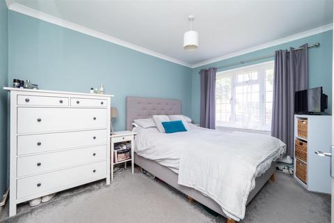 2 bedroom maisonette for sale - Grove Road, Sutton