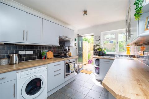 2 bedroom maisonette for sale, Grove Road, Sutton