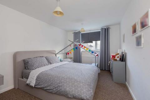 2 bedroom maisonette for sale, Green Close, Maidenhead SL6