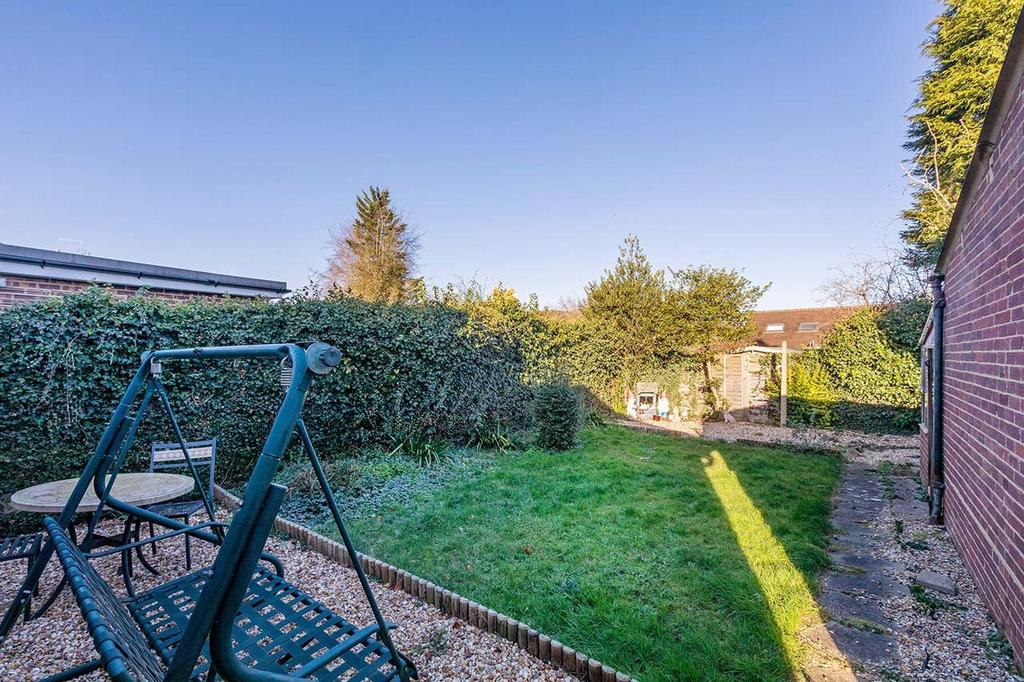 Highway Avenue, Maidenhead SL6 3 bed bungalow for sale £500,000