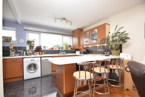 2 bedroom maisonette for sale, Devoke Way, WALTON-ON-THAMES, KT12