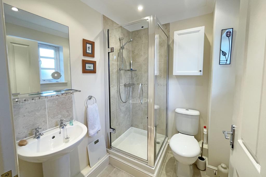Bedroom 2 Ensuite