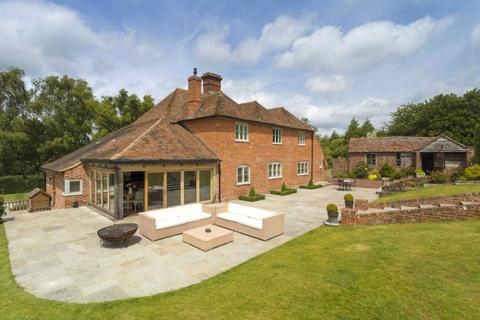 5 bedroom detached house for sale - Pope Street, Godmersham, Canterbury, CT4