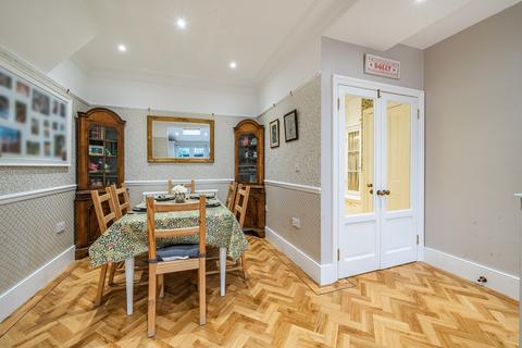 36 Lyndhurst Road, London, E4 9JU
