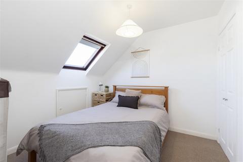 Flat 5, Playhouse Court Bath Road, Cheltenham, GL53 7HJ