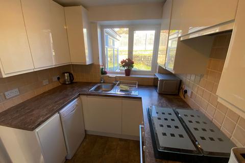 20 Amberwood, Chadderton, Oldham, OL9 9SG