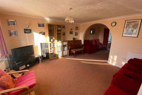 20 Amberwood, Chadderton, Oldham, OL9 9SG