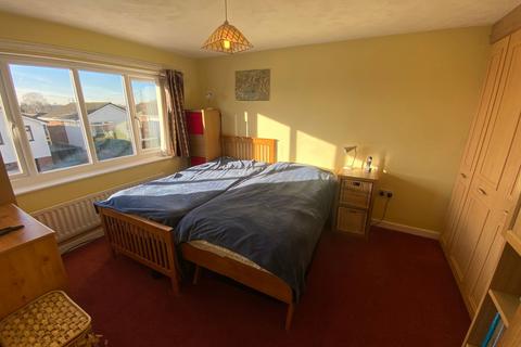 20 Amberwood, Chadderton, Oldham, OL9 9SG