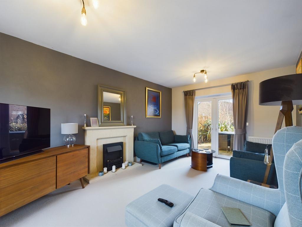 Gidding Road, Sawtry, Cambridgeshire. 4 bed detached house £425,000