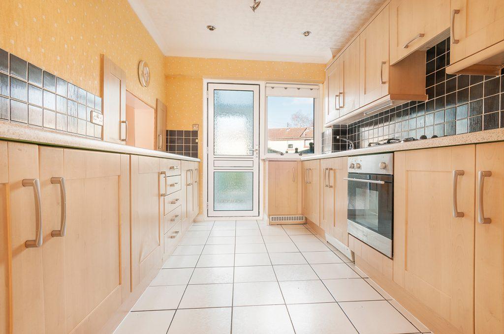 1743L Laichpark Place, Edinburgh... 3 bed terraced house £1,350 pcm