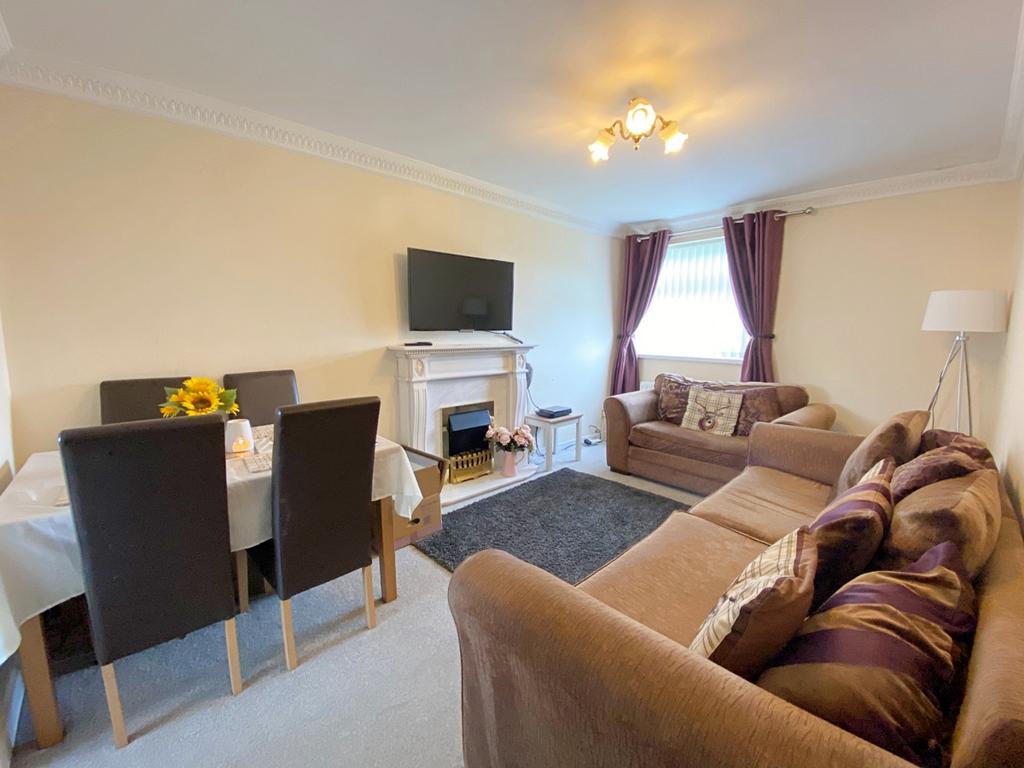 Dumpling Hall, Newcastle upon Tyne 2 bed flat for sale £89,950