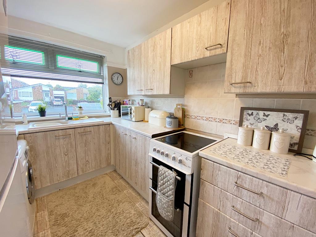 Dumpling Hall, Newcastle upon Tyne 2 bed flat for sale £89,950