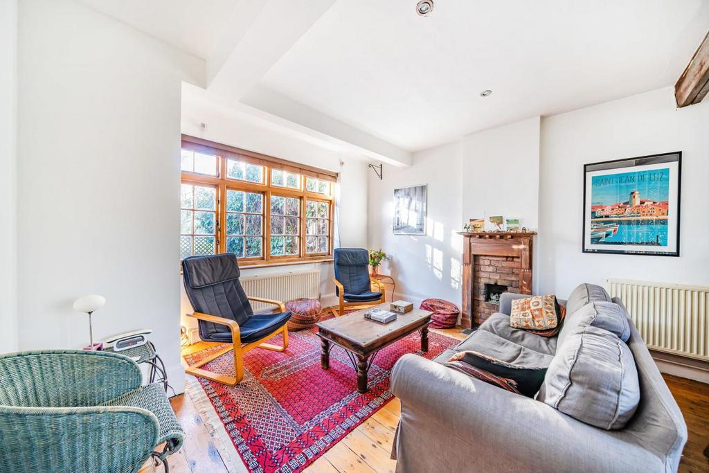 Makepeace Avenue, Highgate 4 bed semidetached house for sale £1,500,000