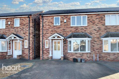 3 bedroom semi-detached house for sale, Meadow Court, Armthorpe, Doncaster