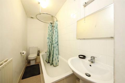 2 bedroom flat for sale, Victoria Court, Cartwright Street, London, E1