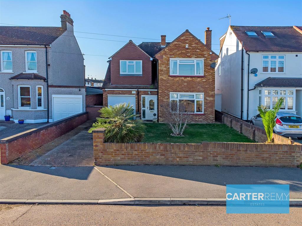 Windsor Avenue, Grays, RM16 4 bed detached house for sale £640,000