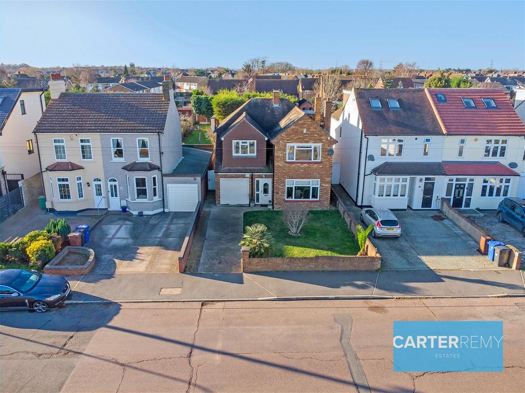 Windsor Avenue, Grays, RM16 4 bed detached house for sale £640,000