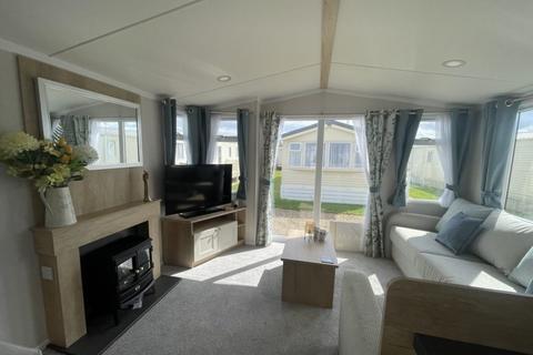 2 bedroom static caravan for sale, Golden Beach Caravan Park