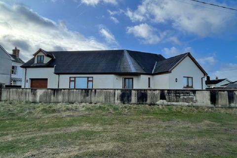 2 bedroom detached house for sale, Carreg Sawdde, Llangadog, Carmarthenshire.