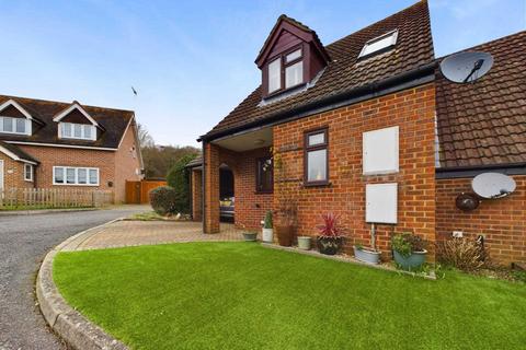 2 bedroom link detached house for sale - Maytree Close, Marlow SL7