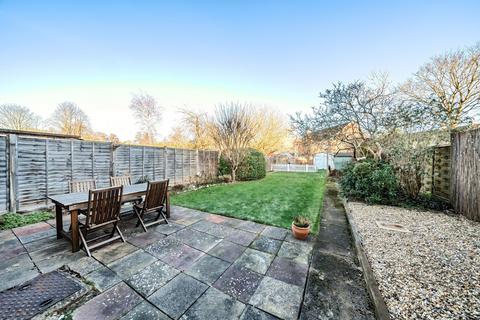19 Winston Way, Old Woking, Woking, GU22 9HR