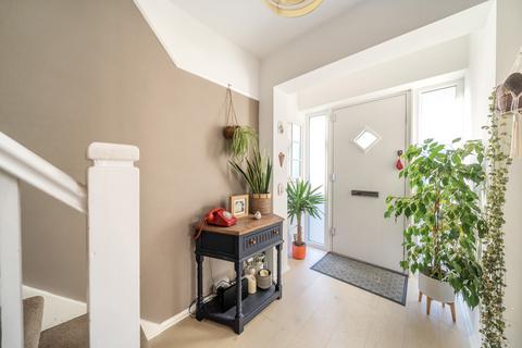 19 Winston Way, Old Woking, Woking, GU22 9HR