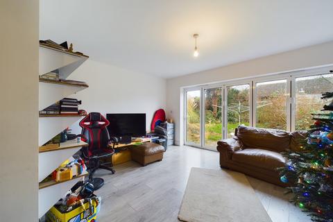 4 Borrowdale Road, Benfleet, SS7 3HD