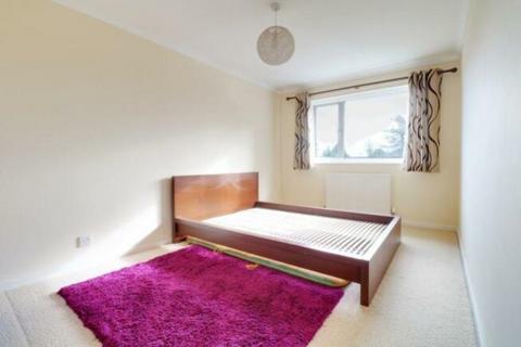 89 Glamis Close, Oakley, Basingstoke, RG23 7NJ