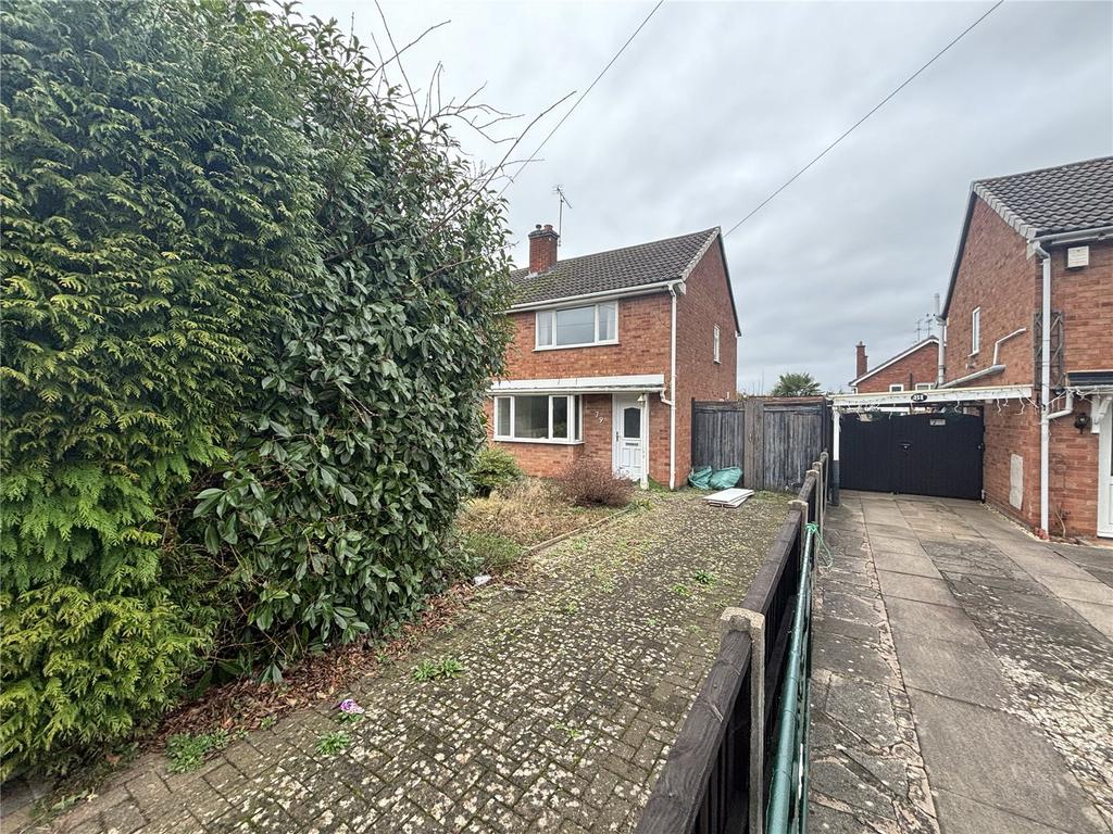 Ambleside Drive, Worcester, Worcestershire, WR4 3 bed semidetached