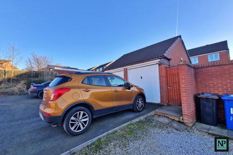 3 bedroom semi-detached house for sale, Hedging Lane, Wilnecote, B77