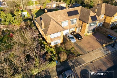 4 bedroom semi-detached house for sale - Wembley, Middlesex HA9