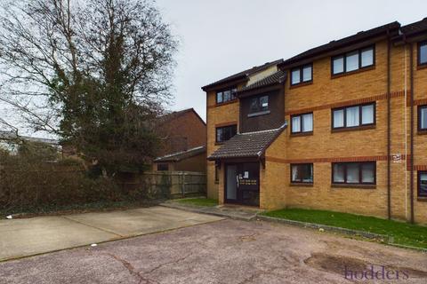 1 bedroom apartment for sale, Tucker Road, Ottershaw, Surrey, KT16