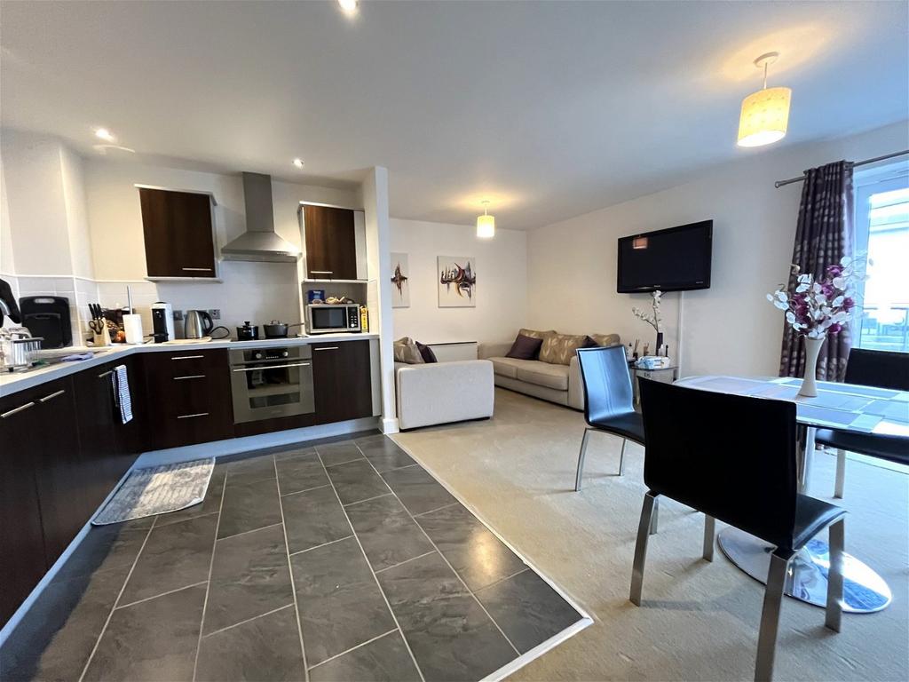 Lord Street, Southport, PR9 0QG 2 bed penthouse for sale £110,000