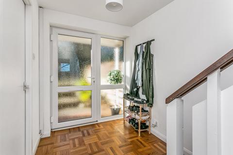 6 Lees Walk, Marlow, SL7 2PA