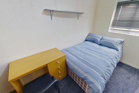 4 bedroom flat to rent - Flat 10, 136 North Sherwood Street, Nottingham, NG1 4EF