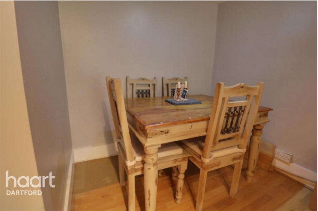 Highfield Road, Dartford 1 bed flat for sale £190,000
