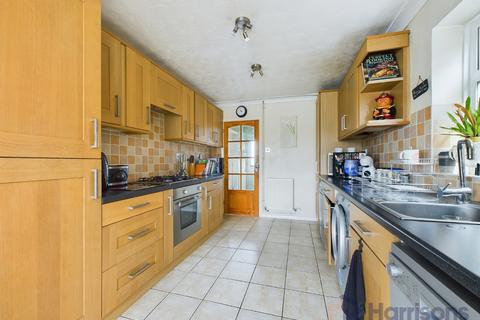 4 bedroom detached house for sale, Fairleas, Sittingbourne, ME10 4LS