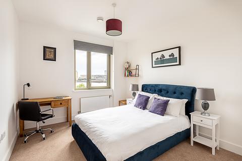 2 bedroom flat to rent, Unit  Imperial Court, , Odessa Street, London SE16