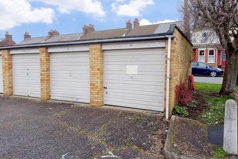 25 River Park, Hemel Hempstead, HP1 1RB