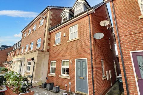 3 bedroom townhouse for sale, Drillfield Road, Northwich