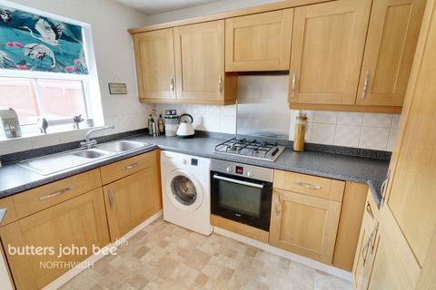 3 bedroom townhouse for sale, Drillfield Road, Northwich