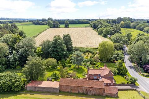 4 bedroom detached house for sale, Washdyke Farm, Lincoln Road, Fulbeck, Grantham, NG32