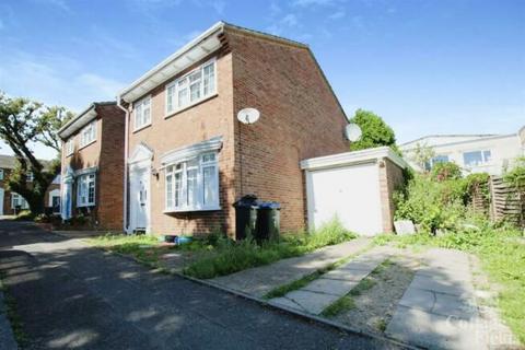 3 bedroom detached house for sale, St. Faiths Close, Enfield, London, EN2 0NW