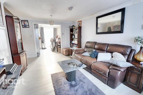3 bedroom end of terrace house for sale, Castell Coch Drive, Newport