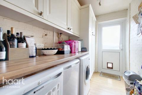 382 Broadwater Crescent, Stevenage, SG2 8HG