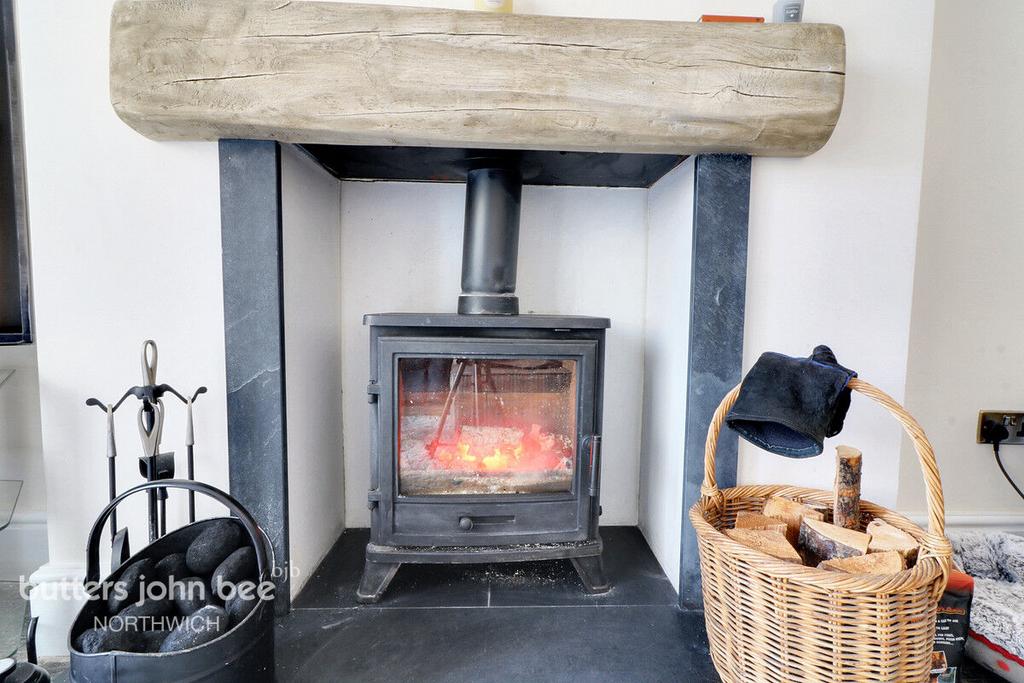 Queensgate, Northwich 4 bed detached house for sale £450,000